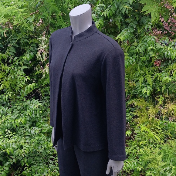 EILEEN FISHER (USA) LADIES PURE WOOL BLACK (1) BUTTON CLOSURE SWEATER-JACKET - Picture 10 of 17